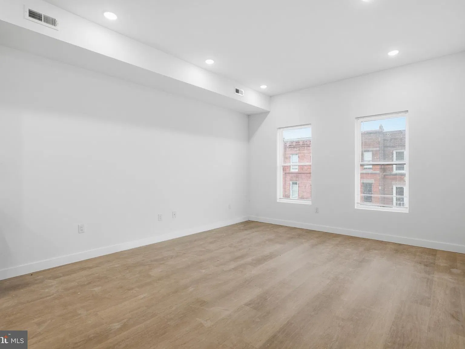 1902 W Diamond St #3 — Photo 4