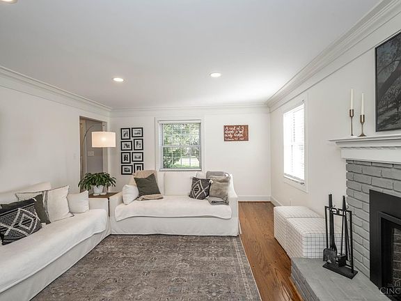 4th image of 7685 Kennedy Ln