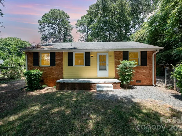 5152 Grapevine Dr, Charlotte, NC 28217