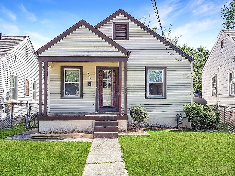 1st image of 936 Camden Ave
