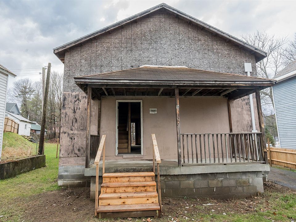 1st image of 9 Woodard Ave