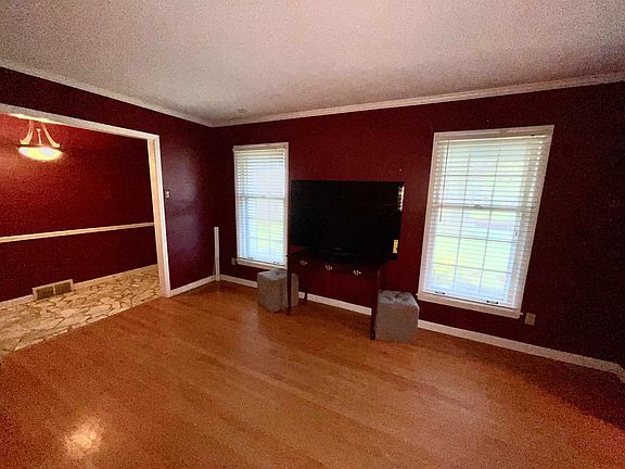 3rd image of 5843 Oakland Hills Ln