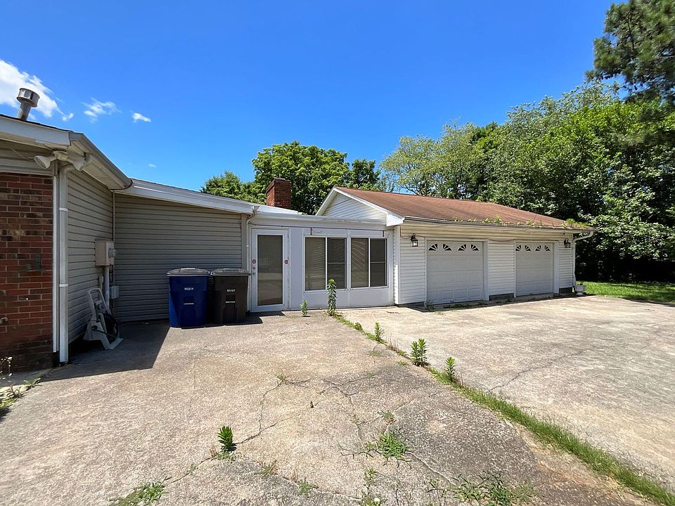 2nd image of 5005 Pressman Dr