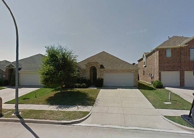 1st image of 2744 Thorncreek Ln