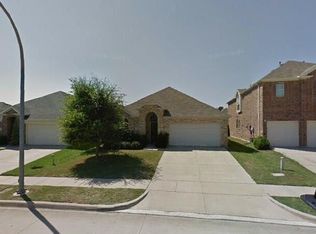 2744 Thorncreek Ln, Fort Worth, TX 76177