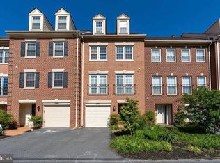 3560 S George Mason Dr, Alexandria, VA 22302