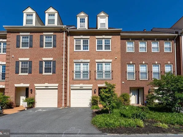 3560 S George Mason Dr, Alexandria, VA 22302