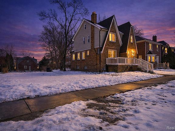 3rd image of 18238 Santa Rosa Dr