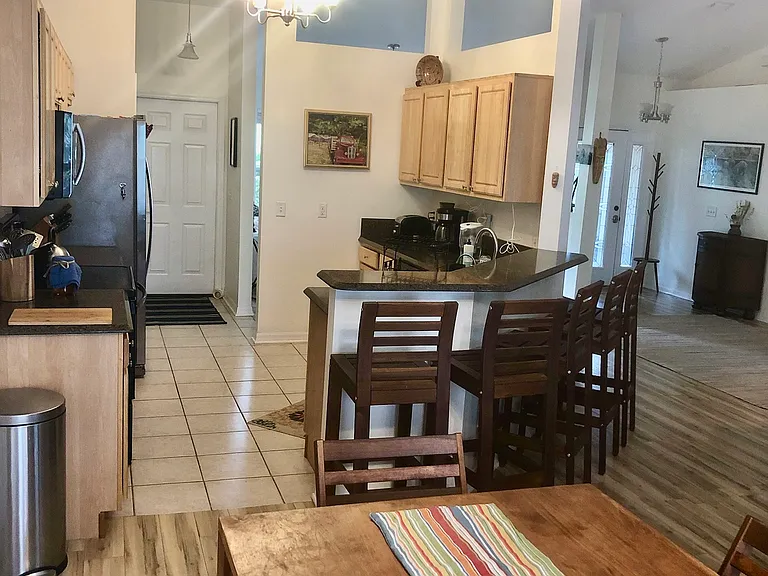 568 Segovia Rd — Photo 9