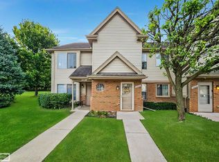 41042 Rose Ln, Clinton Township, MI 48036