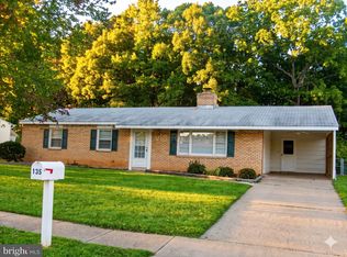 135 Winewood Dr, Locust Grove, VA 22508