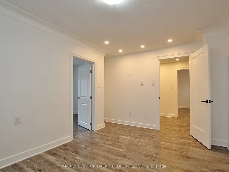 35 Donald St #3 — Photo 20