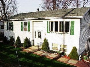 122 Longfellow Dr, Carmel, NY 10512