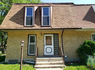 954 W 116th St, Chicago, IL 60643