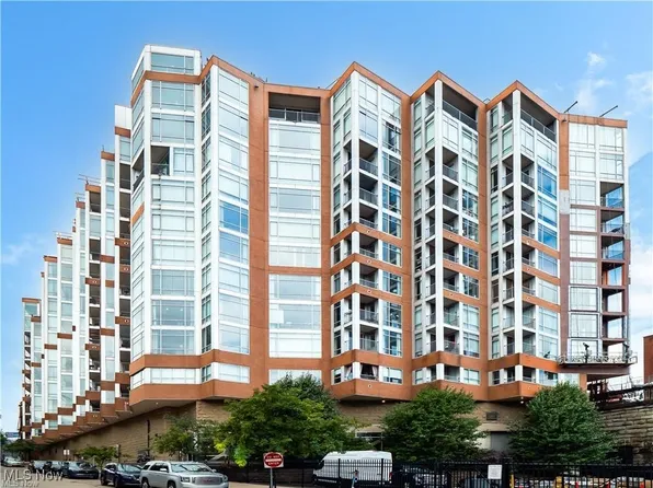 2222 Detroit Ave APT 807, Cleveland, OH 44113