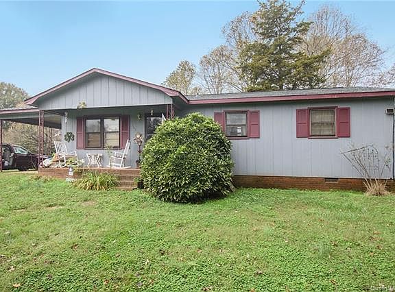 3rd image of 163 Roseman Ln