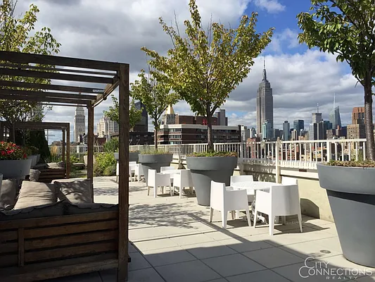 Rented by City Connections Realty | media 20