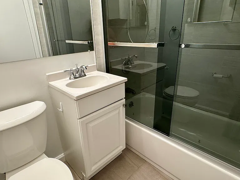 465 Craycroft Dr #1 — Photo 16