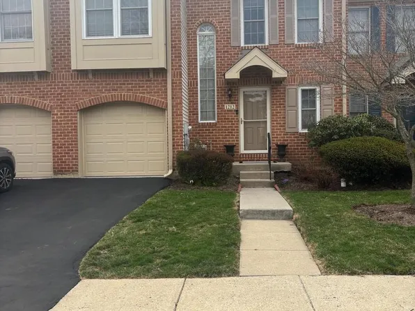 1212 Black Powder Dr, Phoenixville, PA 19460