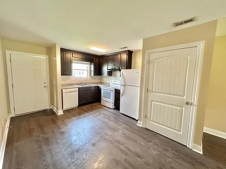 115 Ryland Ridge Cir — Photo 2