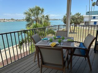 135 92nd Ave APT 1, Treasure Island, FL 33706