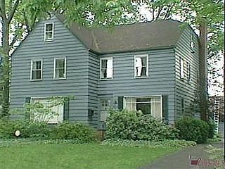 1st image of 366 Oak Knoll Ave NE