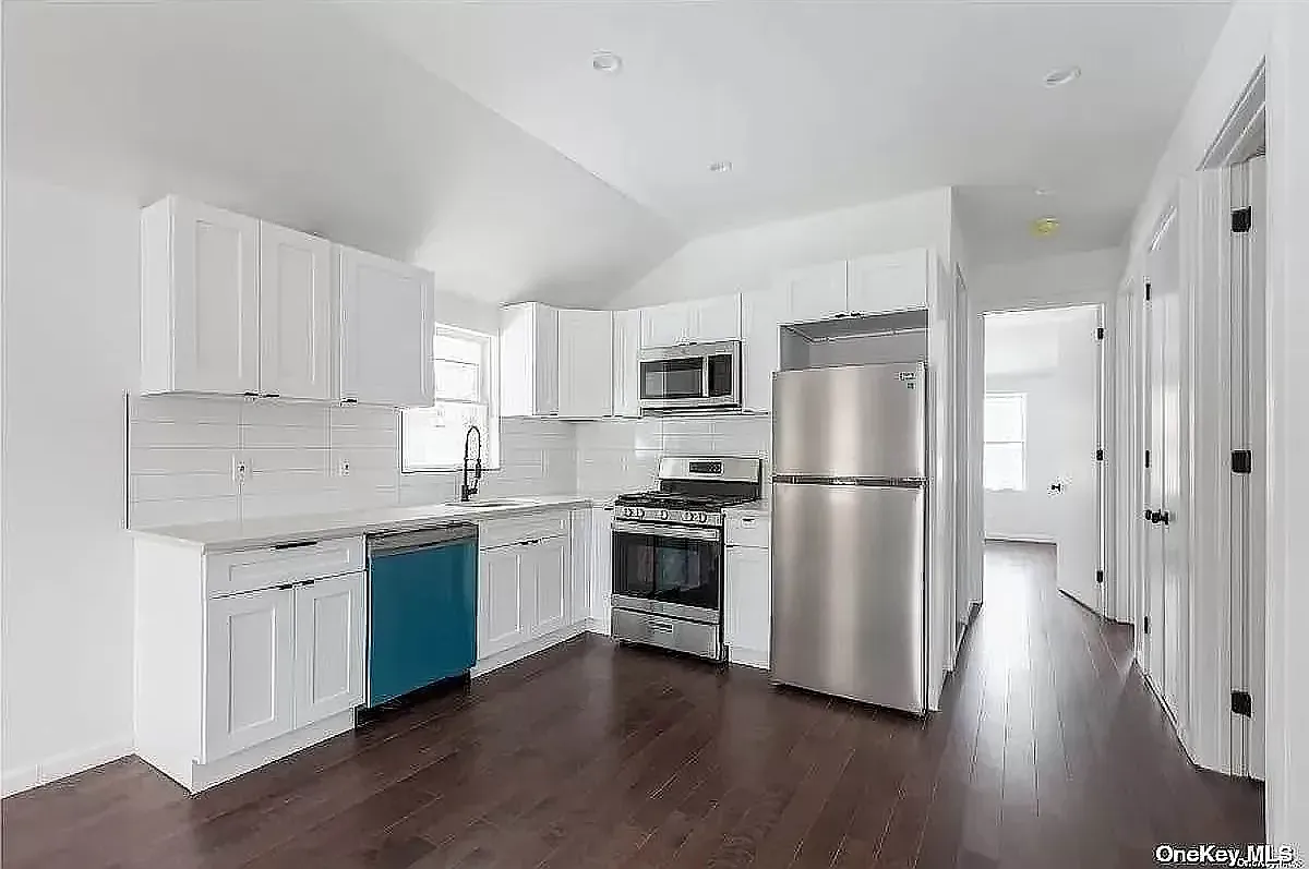 100-03 90th Avenue — Photo 3