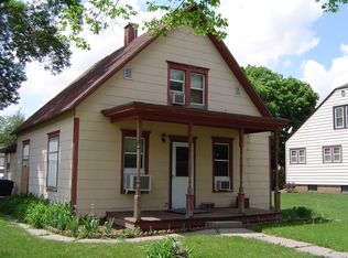 327 N Oak St, Dodge, NE 68633