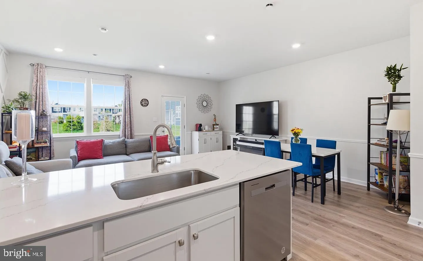 3 bed, 2.5 bath, 1500 sqft, $3,000 — Photo 4