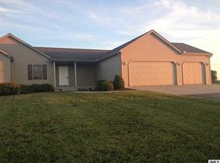 10227 Hastings Rd, Jackson, MI 49201