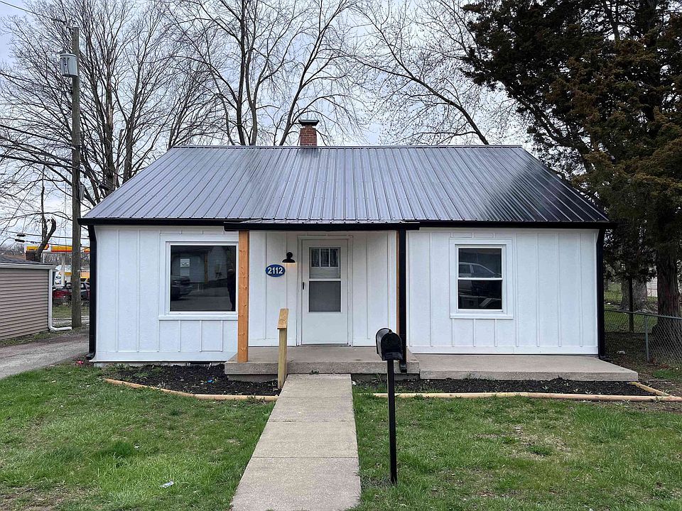 1st image of 2112 N Leland Ave
