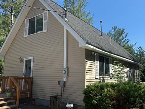 2nd image of 2195 Raymond St