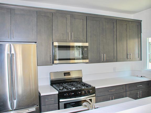 2nd image of 430 N Stanley Ave