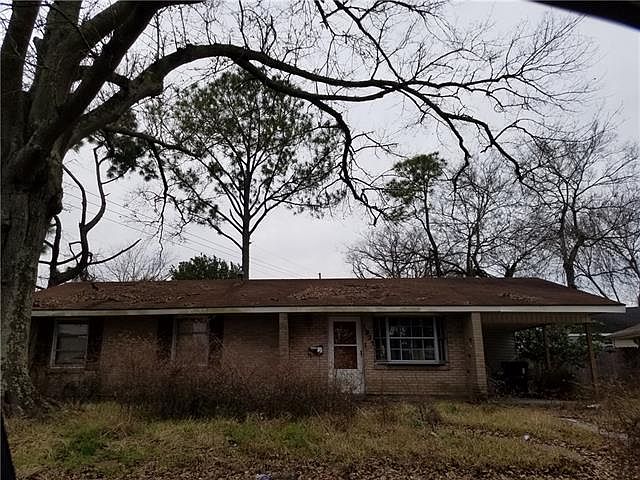 1st image of 1931 River Oaks Dr