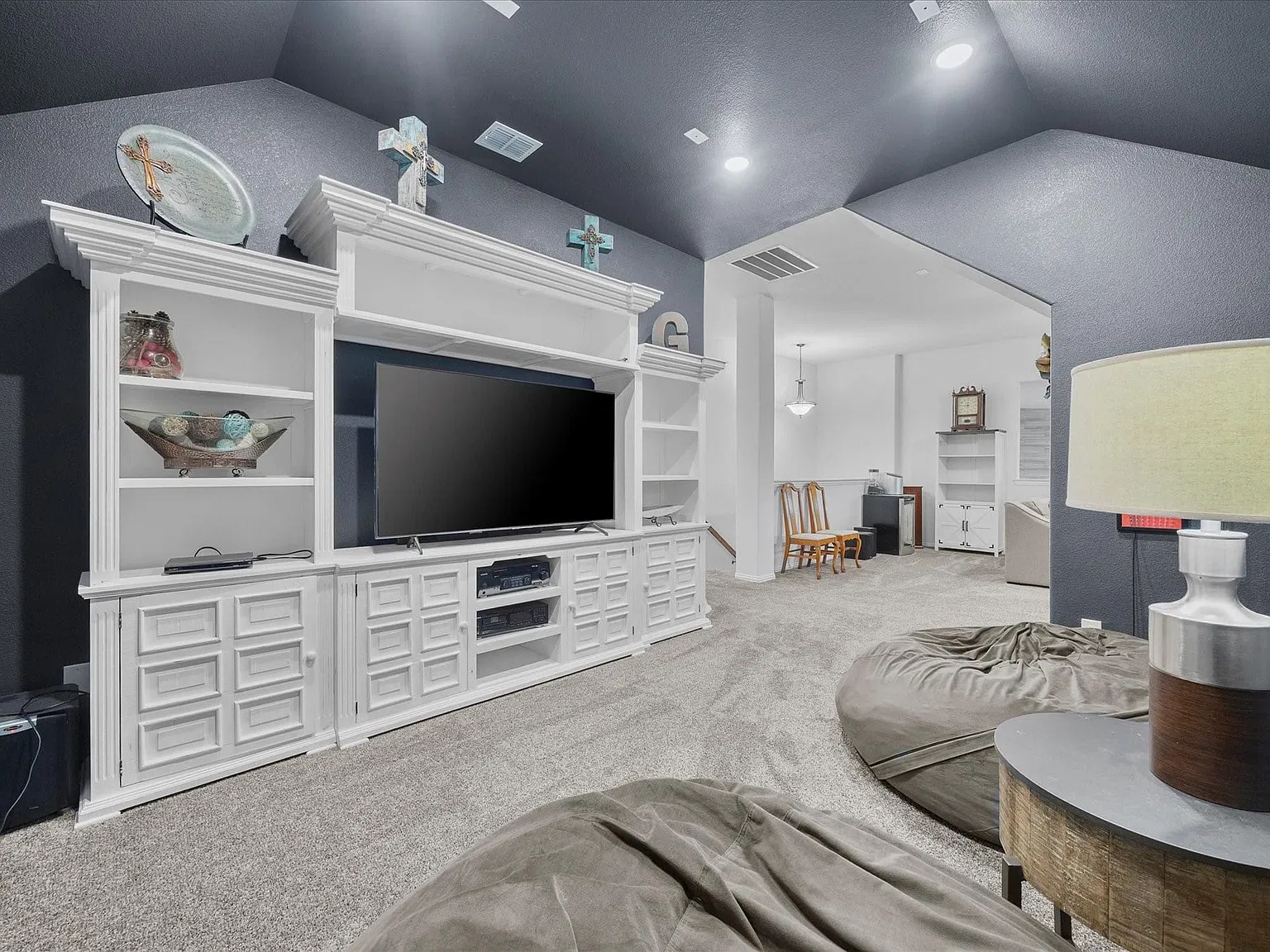 5 bed, 4.0 bath, 3480 sqft, $3,700 — Photo 3