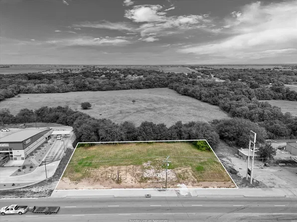 529 W McGregor Dr, Mc Gregor, TX 76657