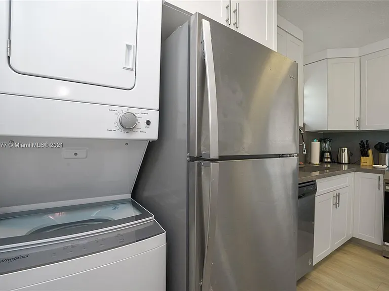 20077 SW 87th Pl #20077 — Photo 7