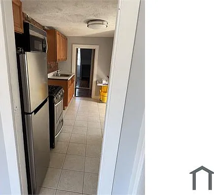 2 bed, $2,700 — Photo 4