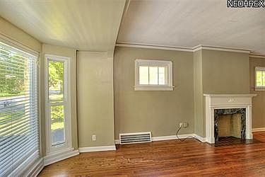 5th image of 19715 Riverview Ave