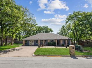 1017 Wood Ridge Dr, Azle, TX 76020