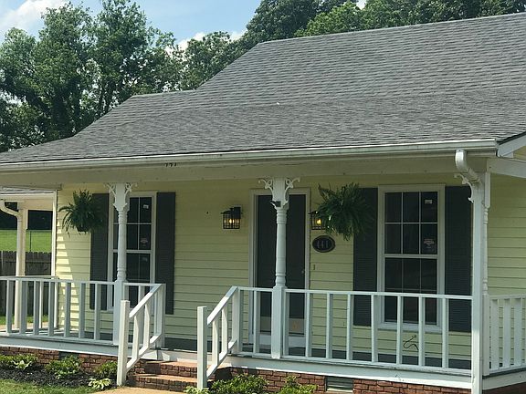 2nd image of 441 Cottonwood Dr