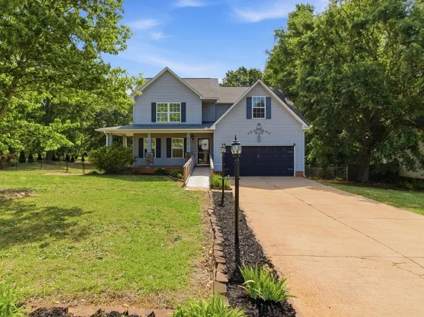 139 Holly Meadows Dr, Lyman, SC 29365