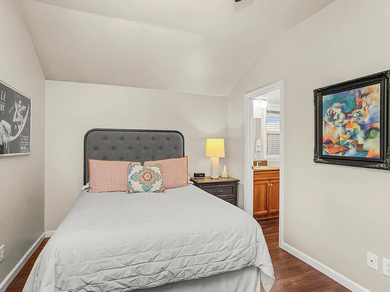 1606 Cedar Ln #B — Photo 12