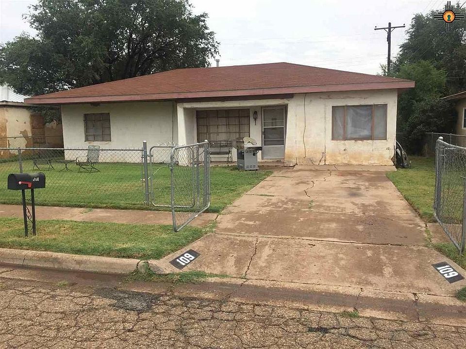 1st image of 109 El Camino St