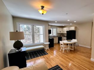 4 Evergreen Dr #1, Falmouth, ME 04105