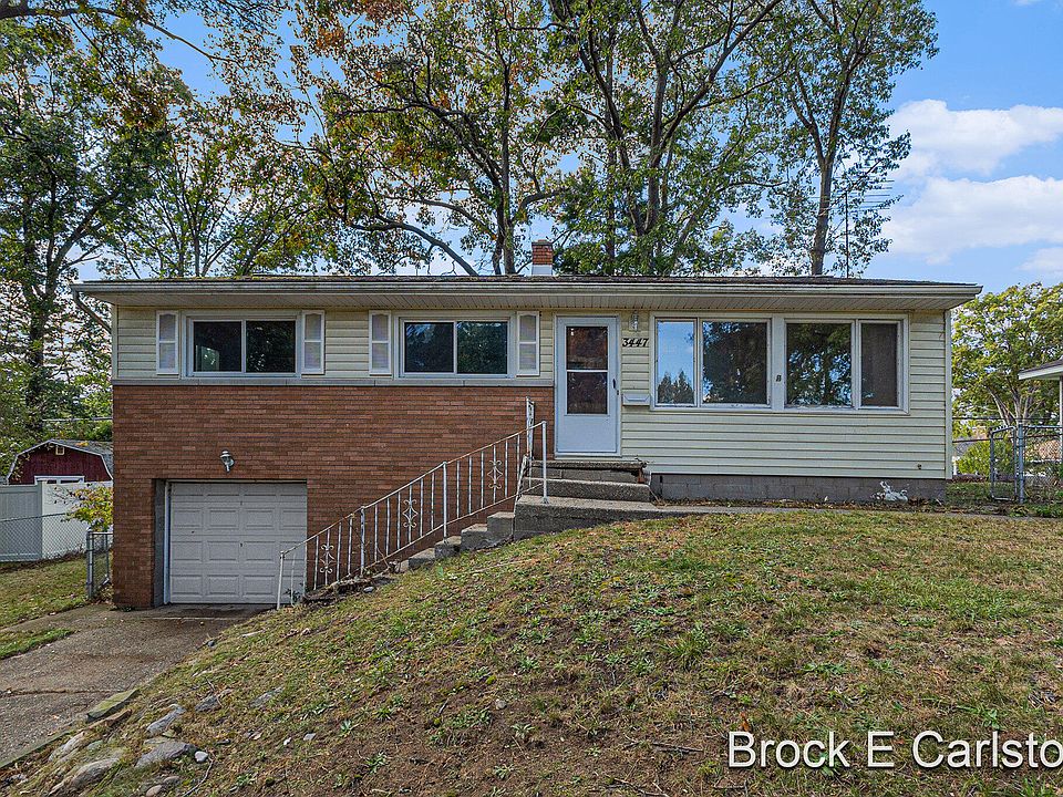 1st image of 3447 Hiawatha Dr
