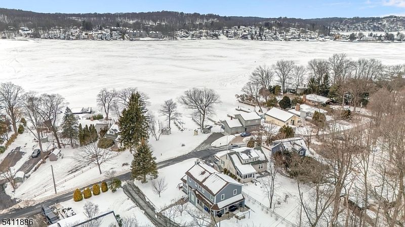 1st image of 38 Silver Springs Dr