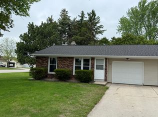 2907 Creek Dr, Green Bay, WI 54311