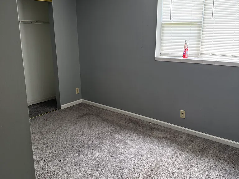 1054 Ridge Ave — Photo 8