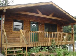 1389 Beantown Rd, Waynesville, NC 28785